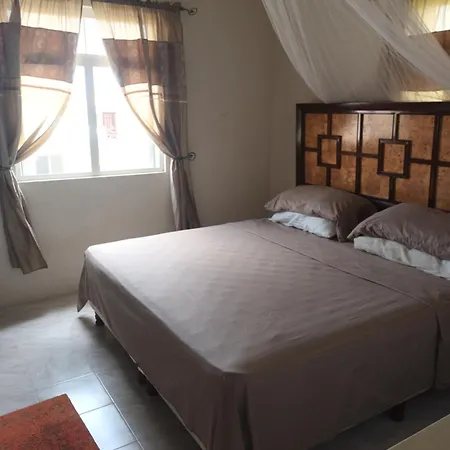 Hotel Super Breezy Cozynook ! Bridgetown Exterior foto